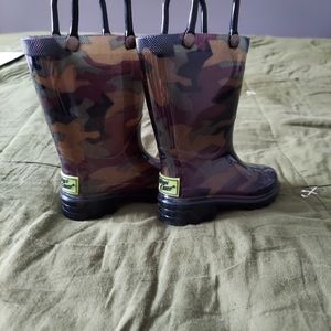 Toddler rain boots